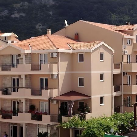 Apartmani Goran i Jelena Zec Budva Bagian luar foto