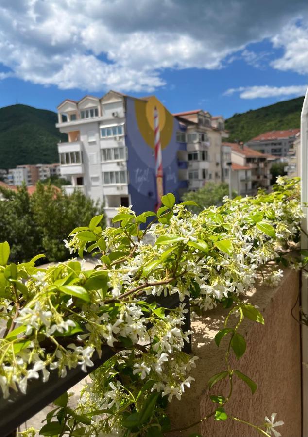 Apartmani Goran i Jelena Zec Budva Bagian luar foto